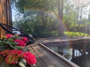Beautiful Amstel houseboat