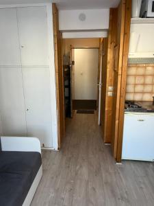 Appartements Combettes Studio Apartment : photos des chambres