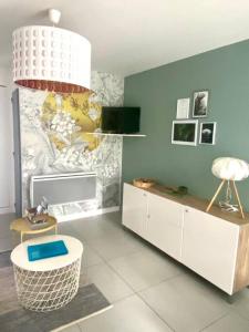 Appartements APPARTEMENT-TERRASSE 300m plage ST PALAIS SUR MER : photos des chambres