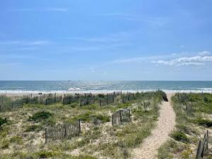 The Lost Loggerhead- OBX Ocean view Beach House
