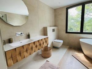 Villas Paisible et Spacieuse Villa avec 4 suites independantes : photos des chambres