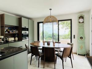 Villas Paisible et Spacieuse Villa avec 4 suites independantes : photos des chambres