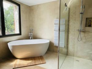 Villas Paisible et Spacieuse Villa avec 4 suites independantes : photos des chambres