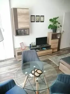 Aréna Apartman - Igal