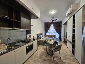 Millerz Square OKR - Suites & Residences