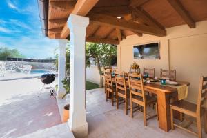 Gorgeous Pool Villa with a fenced garden