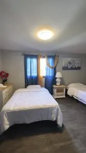 Cozy Private Room With Two Beds - Eagle River