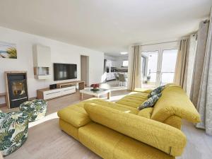 Haus Kap Arkona in Sellin - Fewo 02 mit Kamin und Terrasse