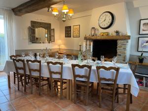 Maisons de vacances Entire Farm House stay, La Gerouardiere : photos des chambres