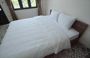 The Loli Hill Homestay