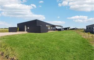 Beautiful Home In Børkop With Wifi