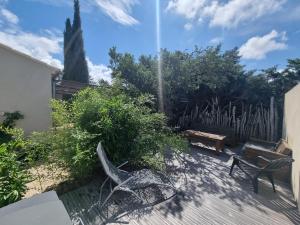 Maisons de vacances Les Bergeries de Saumane, gite 6 personnes au sein d'un ensemble de 4 gites,Piscine commune : photos des chambres