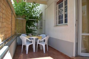 Two-Bedroom Apartment - Annex