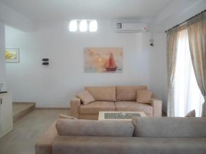 Elia Apartment