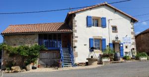 B&B / Chambres d'hotes La Grange de Champagnac : photos des chambres