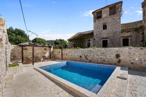 House AnaDora with pool - Zlarin