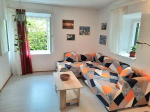 Apartment Lozica with private garden, self check-in