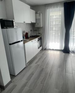 Maya Apartament Nord10 by Alezzi Parking&Pool