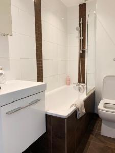 Central Location 2 bed flat, Zone II, London NW6