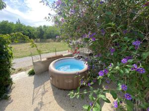 Maisons de vacances Villa, 3 chambres, Jacuzzi, Barbecue : photos des chambres