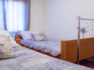 Spacious apartment with free parking and garden in calm area