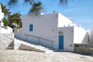 Thavma in Sifnos