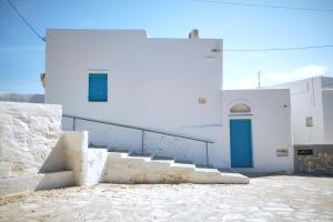 Thavma in Sifnos