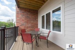 Walk-in - Close to 76 Strip - Resort Amenities - FREE TICKETS INCLUDED - FH-G203