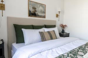 Logement 2 chambres spacieux Lit King Verdun parking gratuit