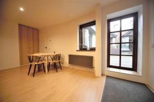 Two bedroom Old town with private terrace