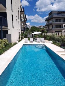 Apartment with private pool