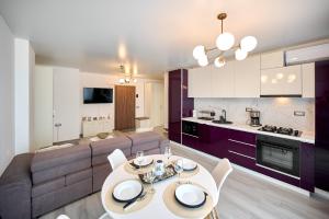 Alma 109 - Pool by N10