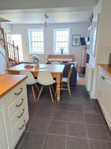 2a Coastguard Cottages