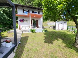Cosy cottage with views near Kobarid 