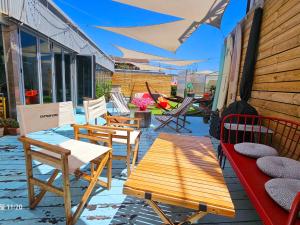 양철지붕위의 고양이Cat on a Hot Tin Roof