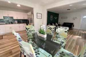 Lively Home near Downtown, stadium, Wynwood