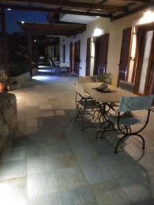 vromolithos apartments