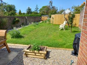 Pet Friendly Beautiful Detached Cottage close to Spurn Point, Easington and Withersea