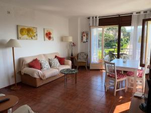 AJ-17 Calella de Palafrugell 6 PAX