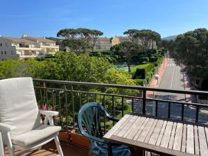 AJ-17 Calella de Palafrugell 6 PAX
