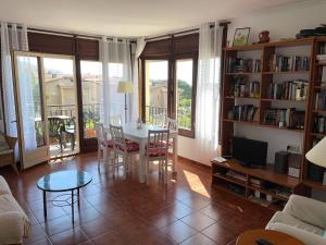 AJ-17 Calella de Palafrugell 6 PAX