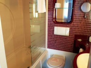 Hotels The Originals City, Hotel Eden, Rouen Nord (Inter-Hotel) : photos des chambres