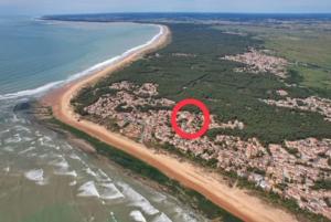 Gîte Le Coquillage - Lovely coastal property with private pool. Beach 500m