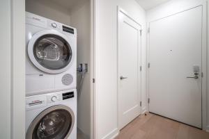 Navy Yard 1BR w WD Gym Doorman nr Metro WDC-125