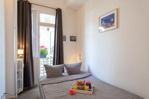 BEAUTIFUL apartment , beach 3 min walk , free parking, near Negresco