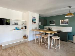 CassisCentre-pour famille-piscine plage - 4pers