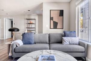 Sunnyvale 1BR w Gym Pool BBQ nr Apple SFO-896