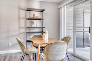 Sunnyvale 1BR w Gym Pool BBQ nr Apple SFO-896