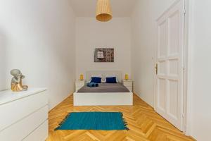 Gusto Della Vita by NW