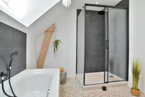 Maisons de vacances Maison Gwenan - Maison contemporaine pour 8 proche plage : photos des chambres